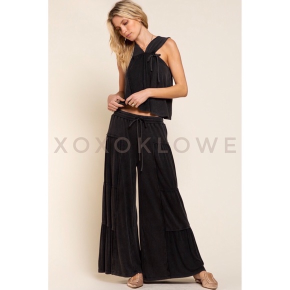 POL Black Flowy Ribbed Knit Wide Leg Pants - Picture 8 of 16